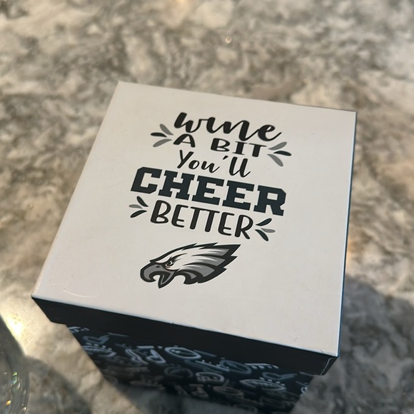 Eagles stemless wine glass. New in box. - Picture 3 of 3